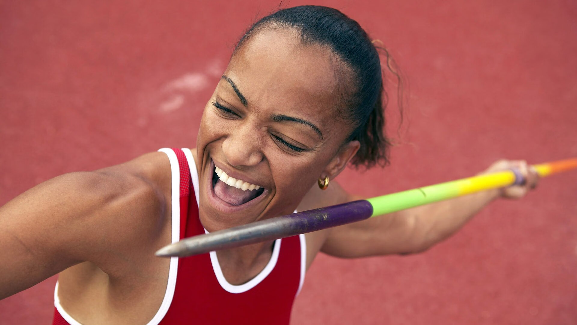 西甲战况：皇家马德里防线稳固，曼城进攻受阻，苏炳添成最佳